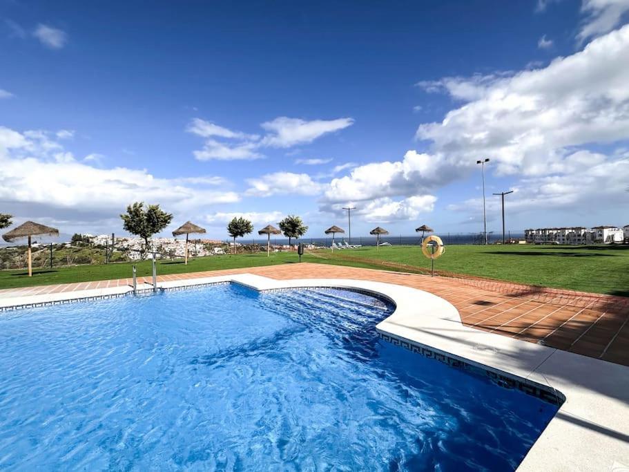 2bed Small Oasis Apartment Castillo de Sabinillas
